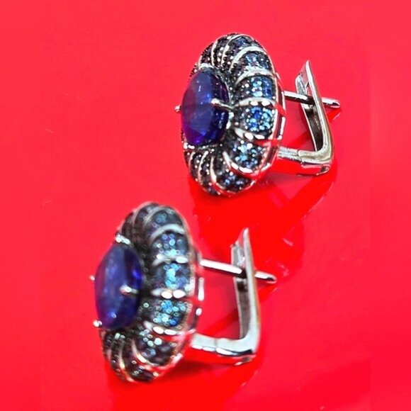 925 Sterling Silver Earrings with Natural Sapphire Gemstones - Picture 5 of 7